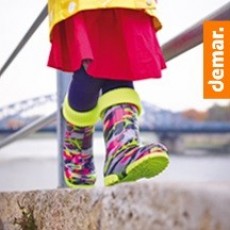 Демисезонная обувь и детские спортивные уголки
